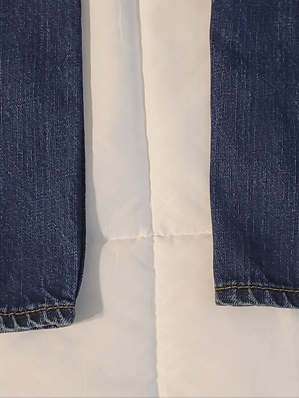 Banana Republic, Vintage Straight, Medium Wash Jeans, Fits Like 33x30. - Picture 11 of 16